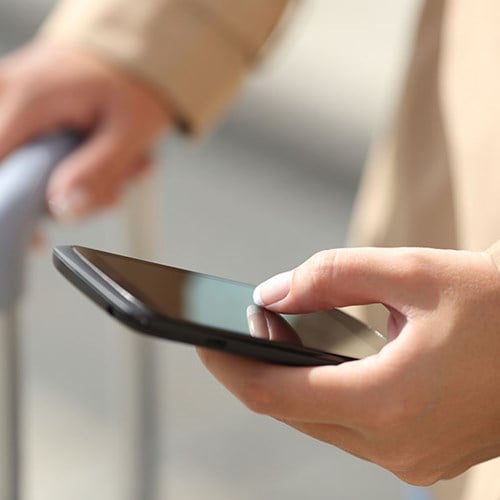 Leveraging self-service for faster, safer baggage claims